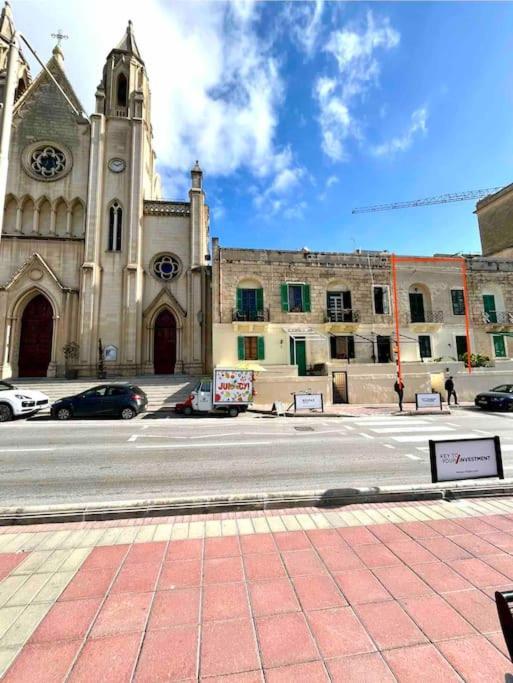 Seafront Beach House In St.Julians Vila Sliema Exterior foto